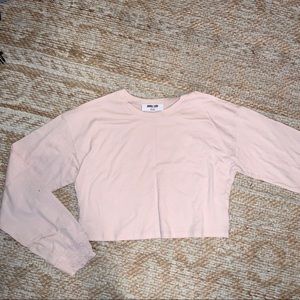 Long sleeved crops top!